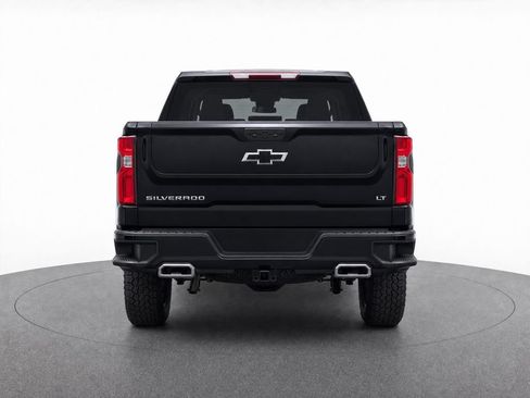 Used 2025 Chevrolet Silverado 1500 LT Trail Boss w/ Convenience Package II AWD/4WD image 7