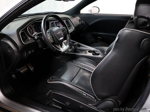 Used 2021 Dodge Challenger SRT Hellcat image 14