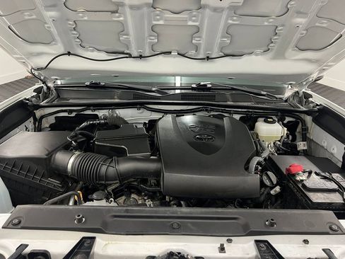 Used 2021 Toyota Tacoma TRD Off-Road w/ TRD Premium Off Road Package image 28