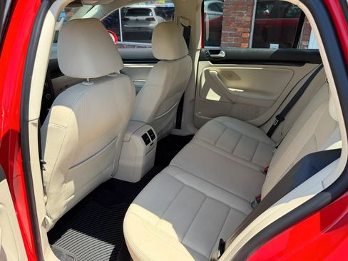 Used 2014 Volkswagen Jetta TDI FWD image 26