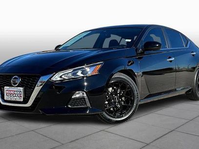Certified 2022 Nissan Altima 2.5 SV