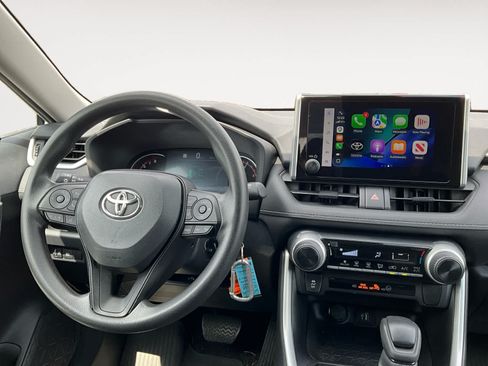 Used 2023 Toyota RAV4 LE FWD image 10