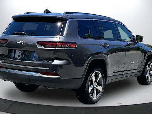 Used 2022 Jeep Grand Cherokee L Limited AWD/4WD image 9