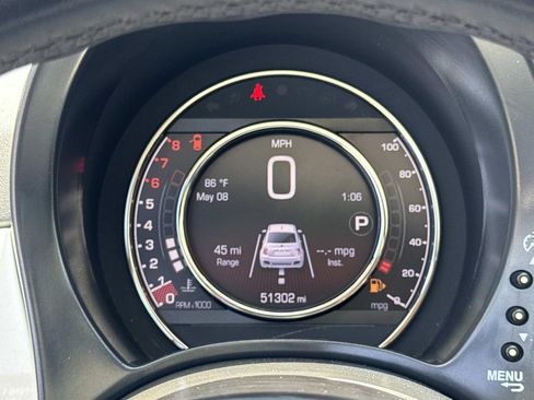 Used 2018 FIAT 500 Lounge FWD image 17