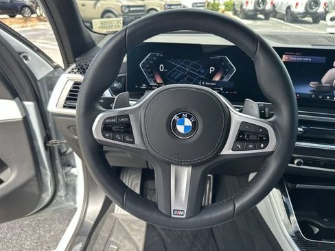 Used 2025 BMW X5 sDrive40i w/ M Sport Package RWD image 15