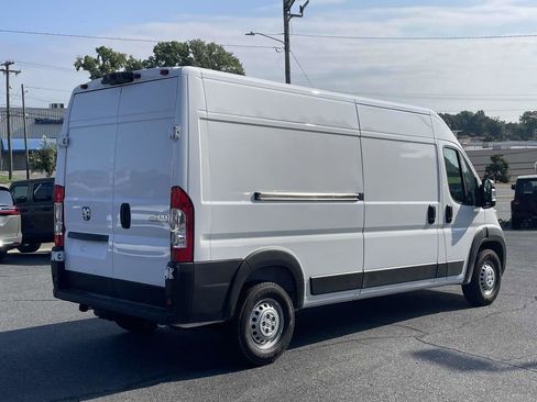 New 2025 RAM ProMaster 2500 w/ Convenience Group image 8