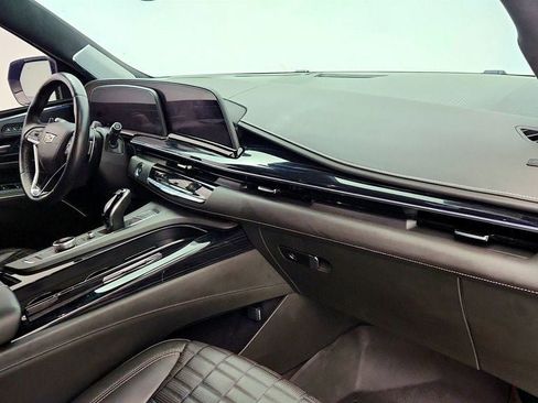 Used 2023 Cadillac Escalade V image 28