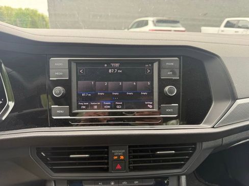 Used 2024 Volkswagen Jetta S FWD image 12