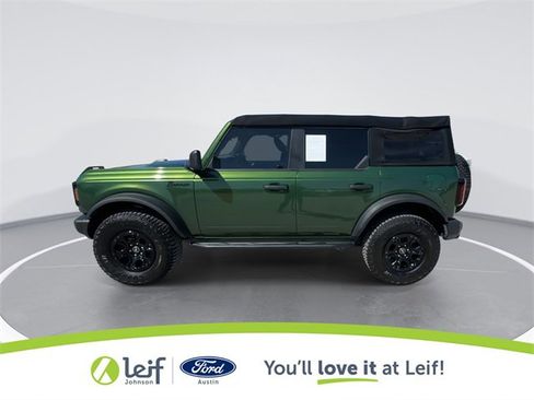 Used 2023 Ford Bronco Wildtrak image 11