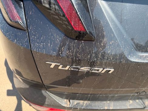 Used 2022 Hyundai Tucson Limited AWD/4WD image 11