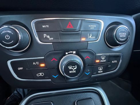 Used 2020 Jeep Compass Latitude FWD image 26