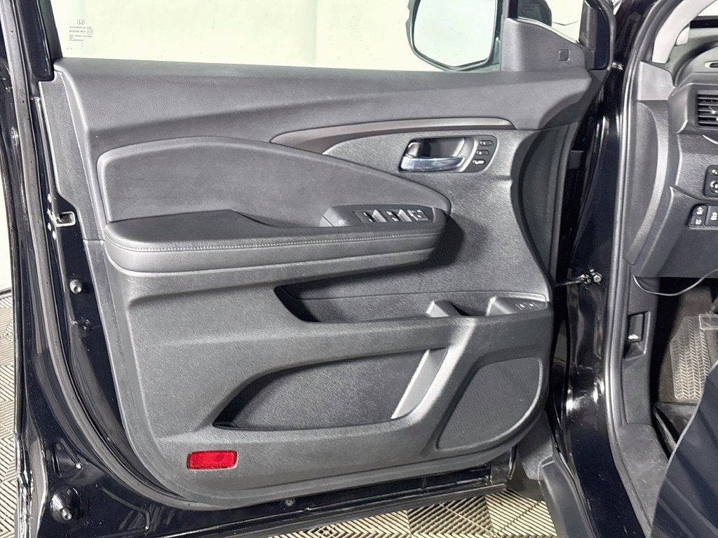Used 2021 Honda Pilot Special Edition image 10
