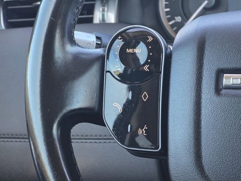 Used 2020 Land Rover Discovery Sport image 19