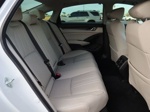 Used 2021 Honda Accord Touring image 21