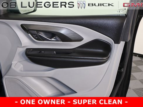 Certified 2024 GMC Terrain SLT image 17