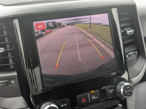 Used 2025 RAM 1500 Warlock AWD/4WD image 21