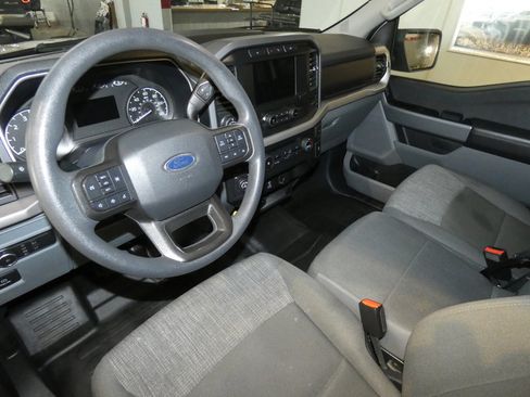 Used 2022 Ford F150 XLT w/ XTR Package image 8