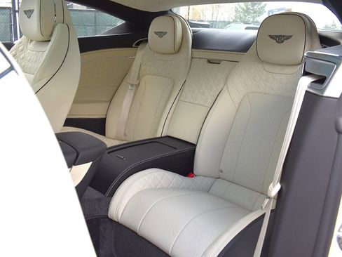 Used 2021 Bentley Continental GT AWD/4WD image 45