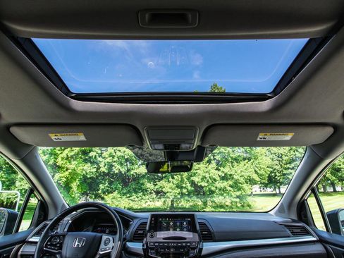 Used 2019 Honda Odyssey EX-L image 6