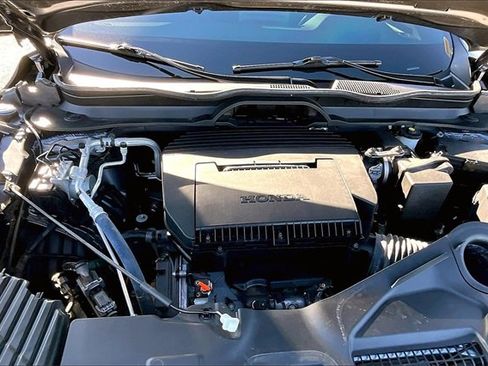 Used 2025 Honda Pilot Black Edition image 7