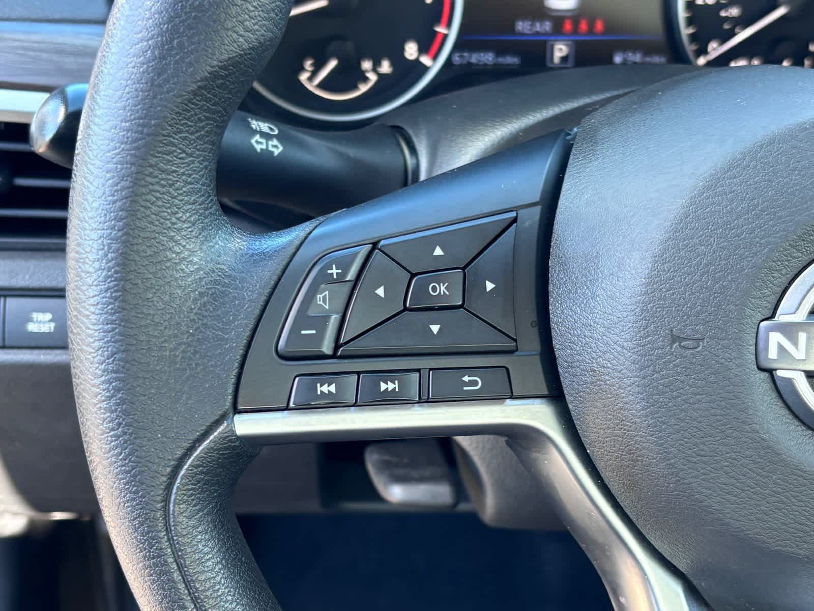 Used 2024 Nissan Altima 2.5 SV FWD image 20