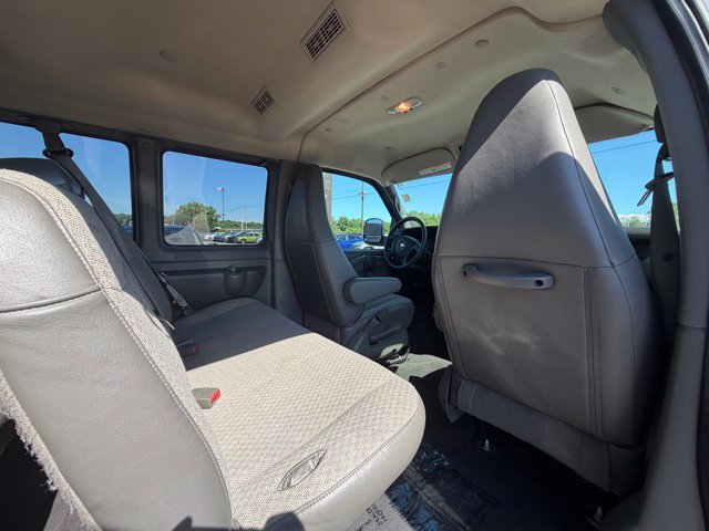 Used 2025 Chevrolet Express 3500 LT w/ LT Preferred Equipment Group RWD image 23