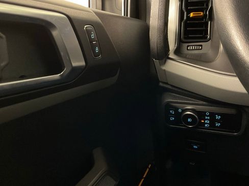 Used 2023 Ford Bronco Badlands w/ Sasquatch Package AWD/4WD image 19