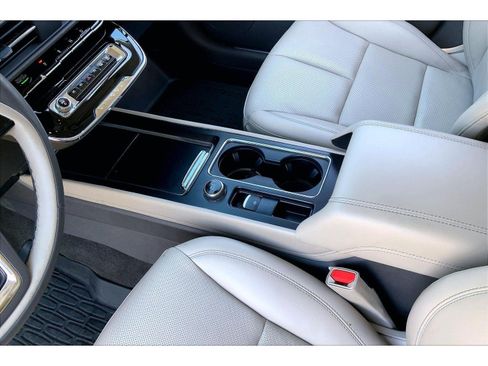 Used 2023 Lincoln Corsair AWD w/ Equipment Group 101A image 15