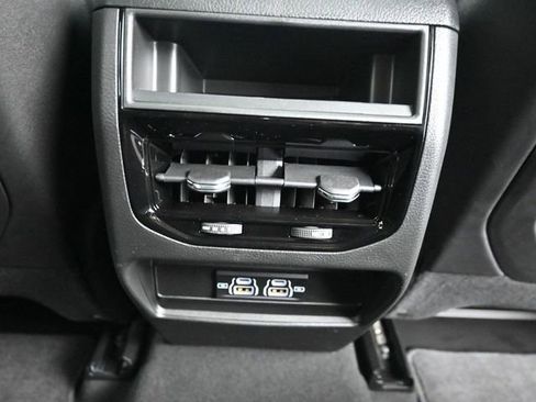 Used 2024 Jeep Grand Cherokee Laredo X AWD/4WD image 15