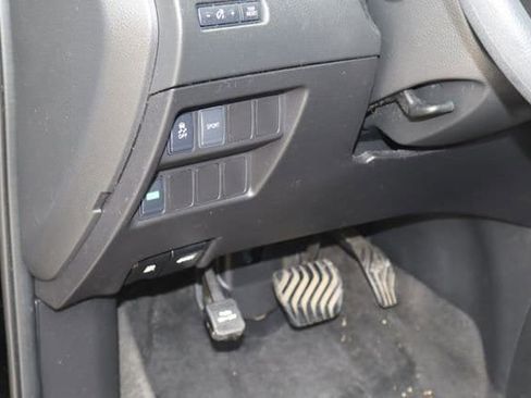Used 2016 Nissan Rogue S FWD image 20