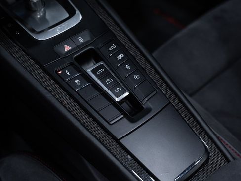 Used 2018 Porsche 911 Carrera GTS RWD image 52