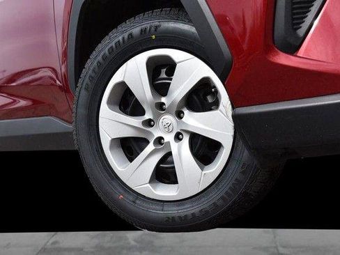 Used 2024 Toyota RAV4 LE image 3