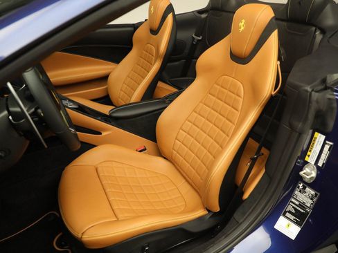 Certified 2025 Ferrari Roma Spider image 16