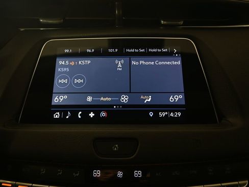 Used 2019 Cadillac XT4 Sport w/ Driver Awareness Package AWD/4WD image 27