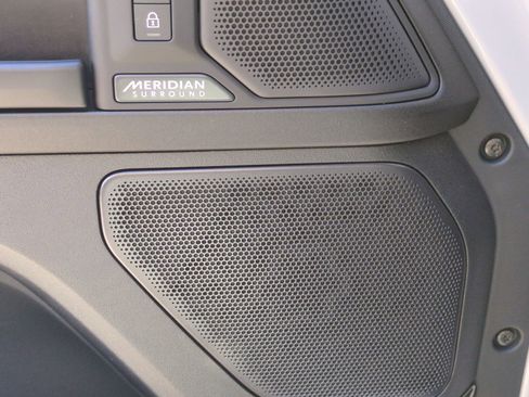 New 2026 Land Rover Defender 110 OCTA image 13