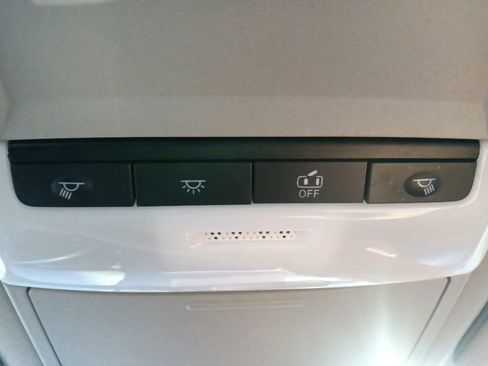 Used 2024 Nissan Altima 2.5 SV image 24