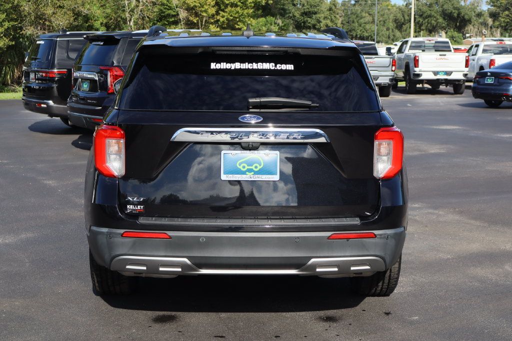 Used 2022 Ford Explorer XLT w/ Equipment Group 202A RWD image 8