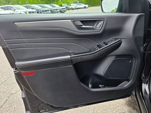 Used 2025 Ford Escape Active AWD/4WD image 23