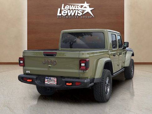 Used 2025 Jeep Gladiator Mojave AWD/4WD image 5