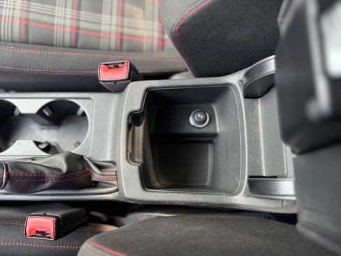 Used 2017 Volkswagen GTI S image 34