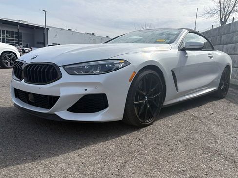 Used 2022 BMW M850i xDrive Convertible image 3