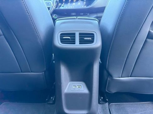 Used 2022 Buick Envision Essence w/ Safety Package image 26