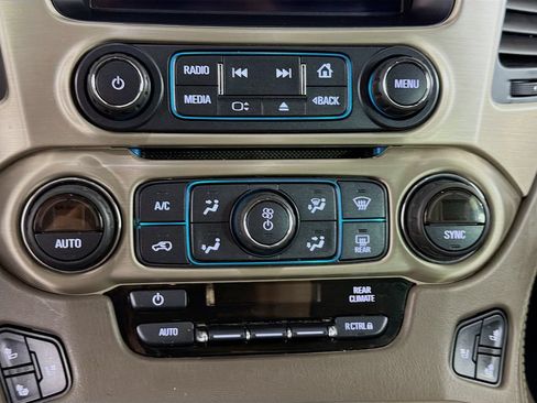 Used 2017 GMC Yukon Denali w/ Open Road Package AWD/4WD image 17