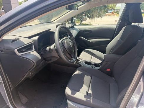 Used 2026 Toyota Corolla LE FWD image 2