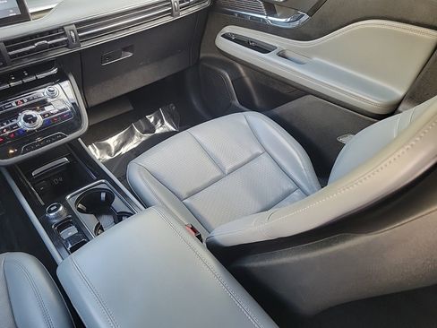 Used 2022 Lincoln Corsair FWD w/ Equipment Group 101A image 37