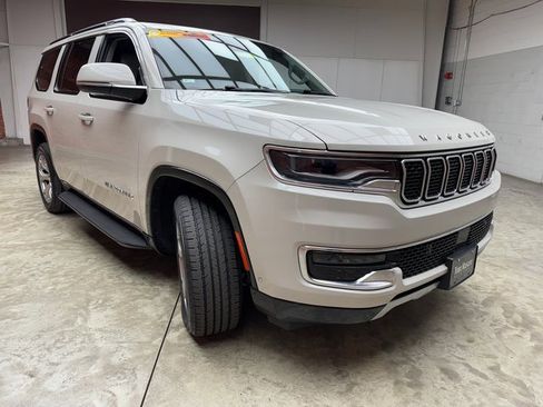Used 2022 Jeep Wagoneer Series II image 7