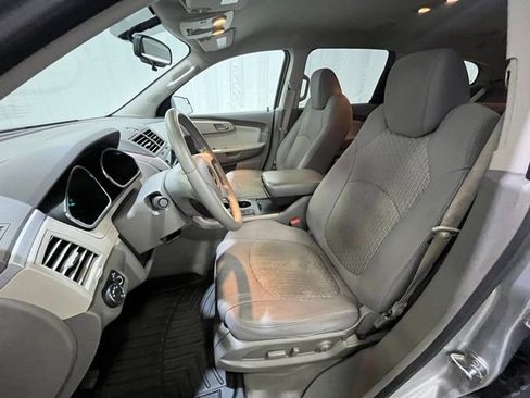 Used 2010 Chevrolet Traverse LT w/ LPO, 'HIT The Road' Package image 9