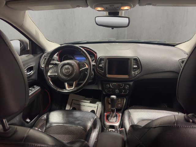 Used 2018 Jeep Compass Trailhawk w/ Cold Weather Group AWD/4WD image 12