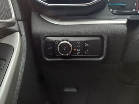 Used 2024 Ford Explorer XLT w/ Equipment Group 202A image 26