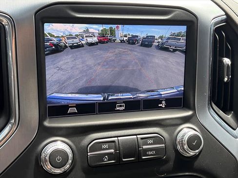 Used 2022 GMC Sierra 1500 SLT w/ SLT Premium Plus Package AWD/4WD image 14